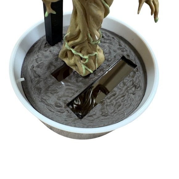 Marvel Guardians of the Galaxy Dancing Potted Groot NECA Body Knocker - Picture 6 of 8